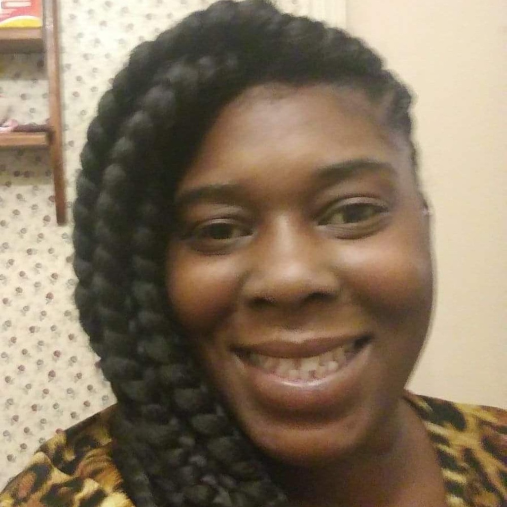 Meet your Posher, Carlisha